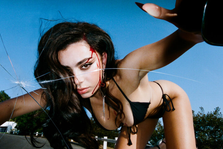 Charli XCX, Crash