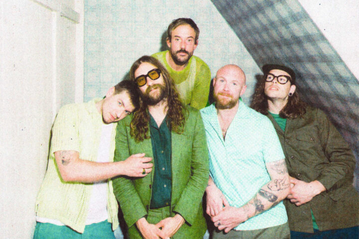 Idles, Tangk